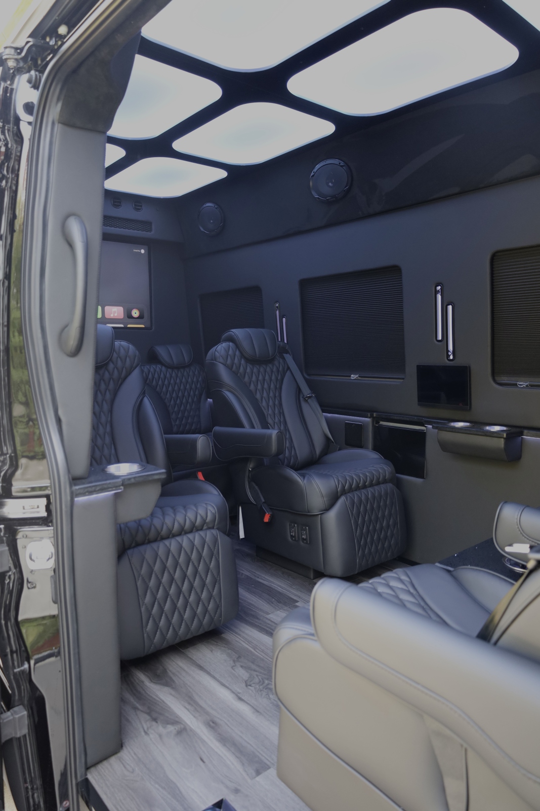 Armored Limousine — photo 2