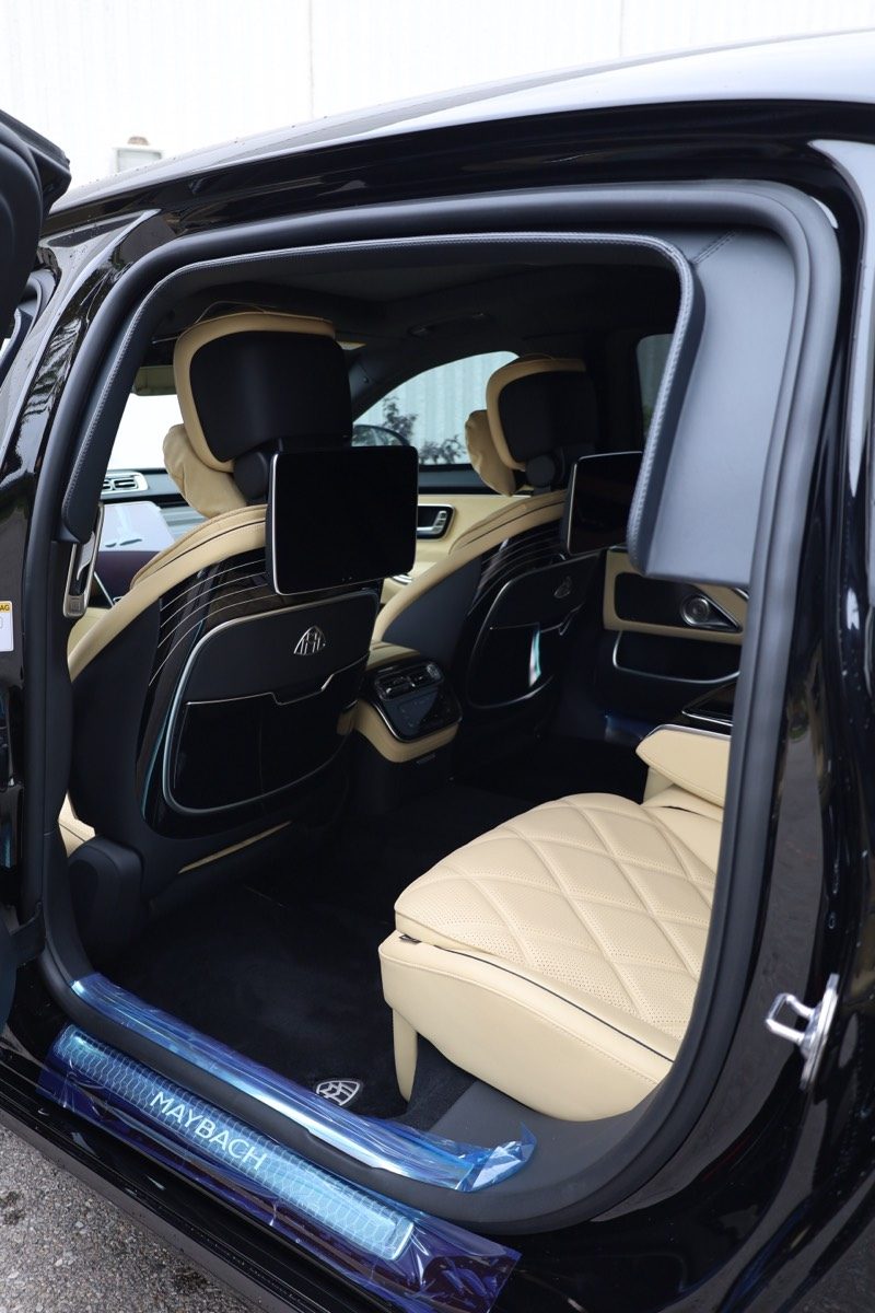 Armored Mercedes-Maybach S-Class — photo 6