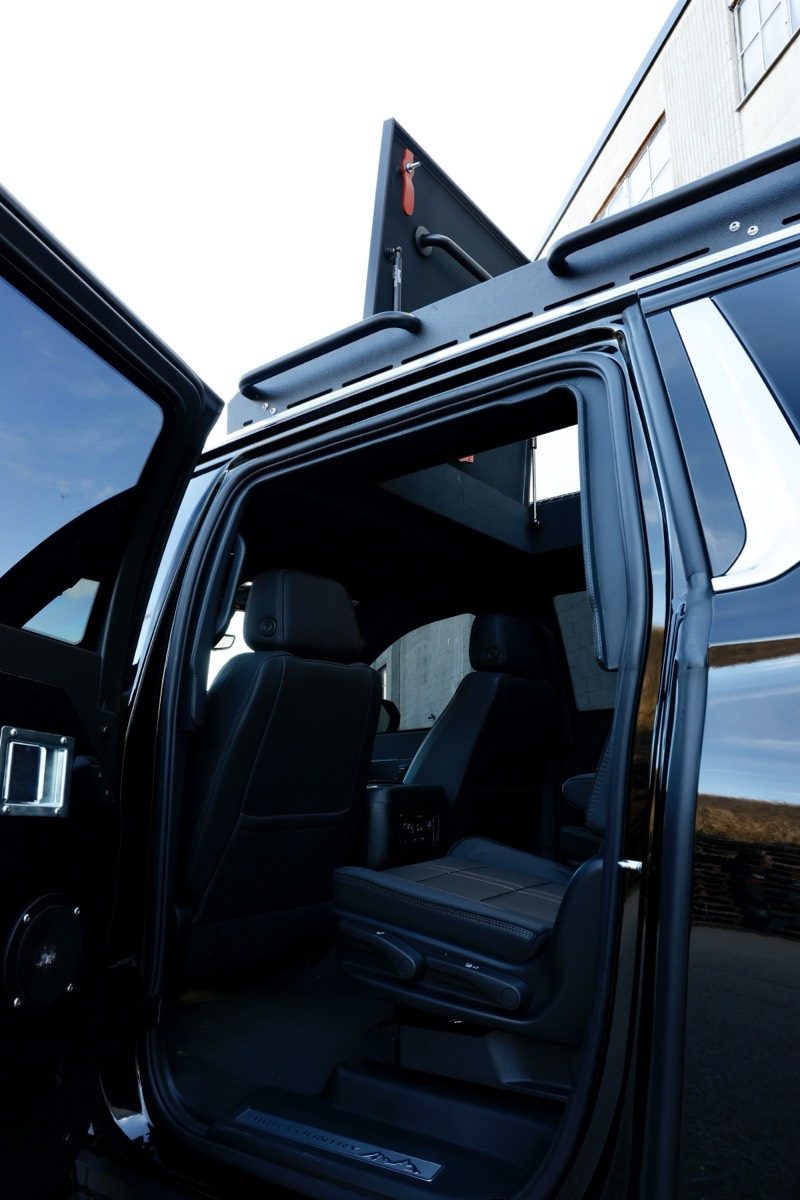 Armored Chevrolet Suburban — photo 4