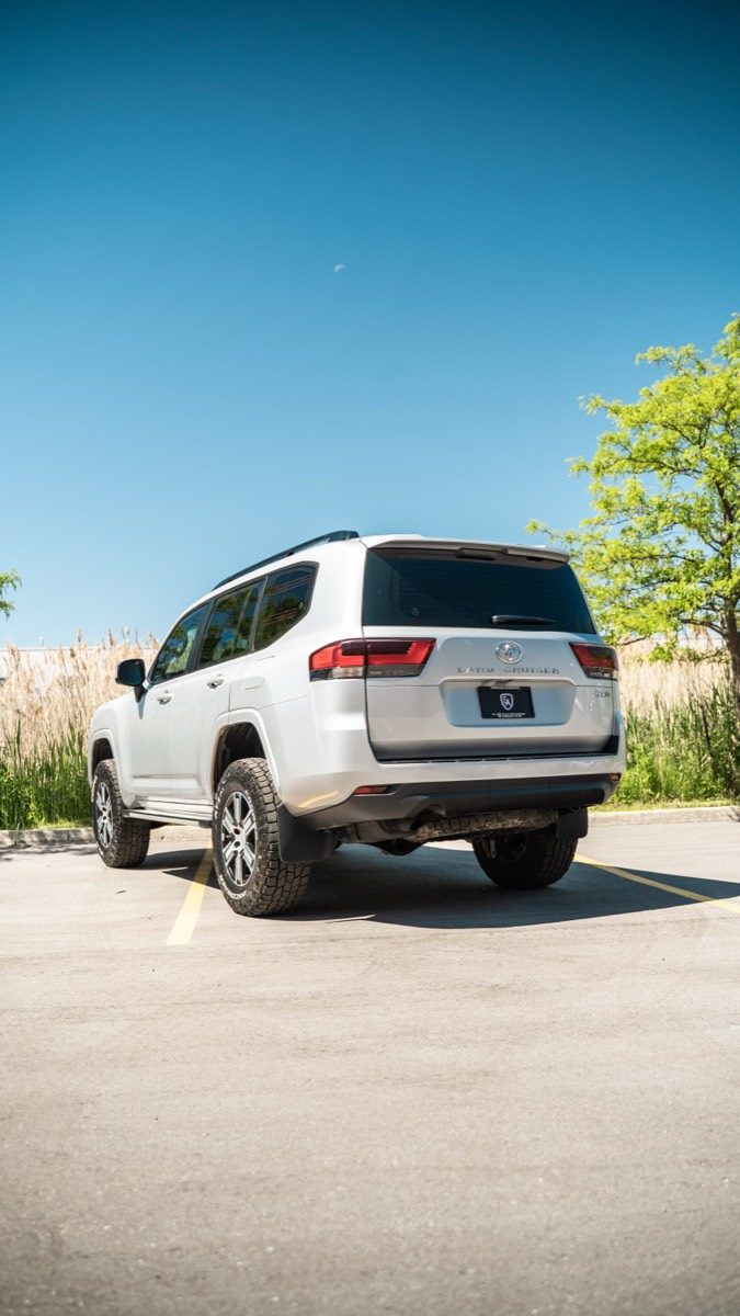 Armored Toyota Land Cruiser — photo 4